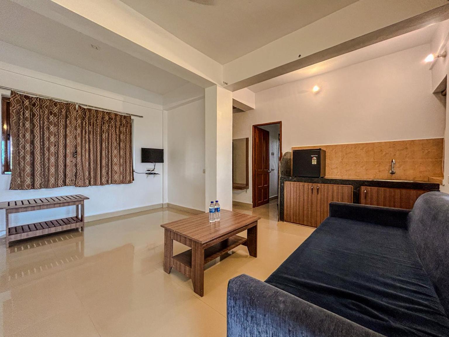 Hotel La Costa Residency Anjuna Esterno foto