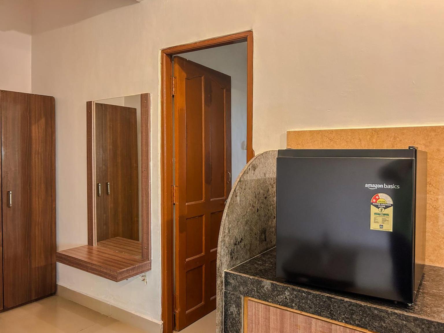 Hotel La Costa Residency Anjuna Esterno foto