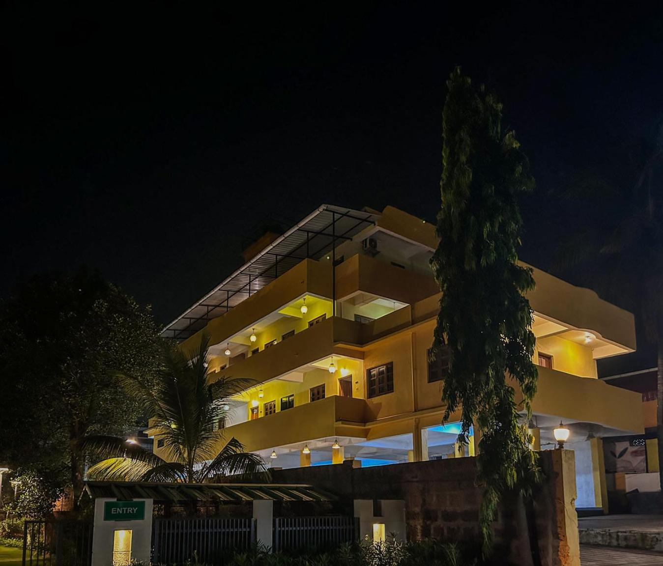 Hotel La Costa Residency Anjuna Esterno foto